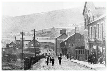Llewellyn Street Circa 1900