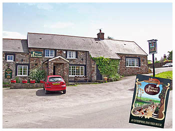 The Fox and Hounds, Llanharry 2004